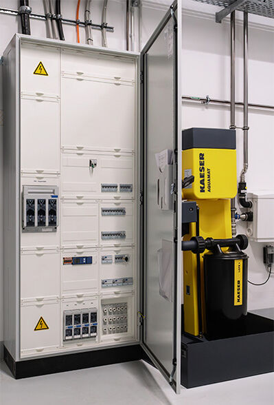 Elektro Unterverteilung Druckluftstation und Kondensattrenner für Druckluftstation Lebensmittelindustrie