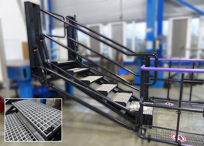 hydraulische Klapptreppe mit Korrosionsschutz