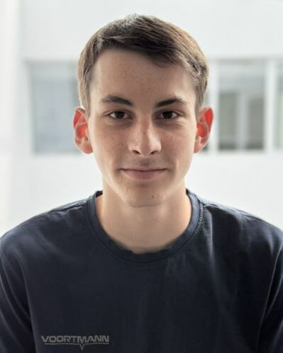 Porträt von Jonas bei VOORTMANN